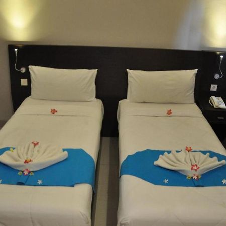 Akarsa Transit Hotell Sanur Exteriör bild