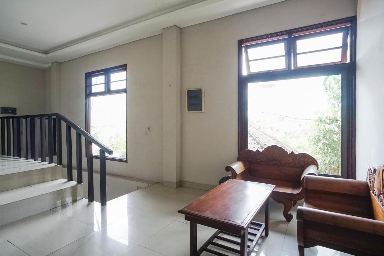 Akarsa Transit Hotell Sanur Exteriör bild